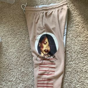 Aaliyah 90’s streetwear sweatpants